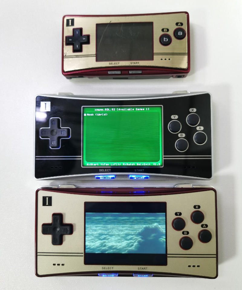 Anbernic RG300X vs Game Boy Micro Size